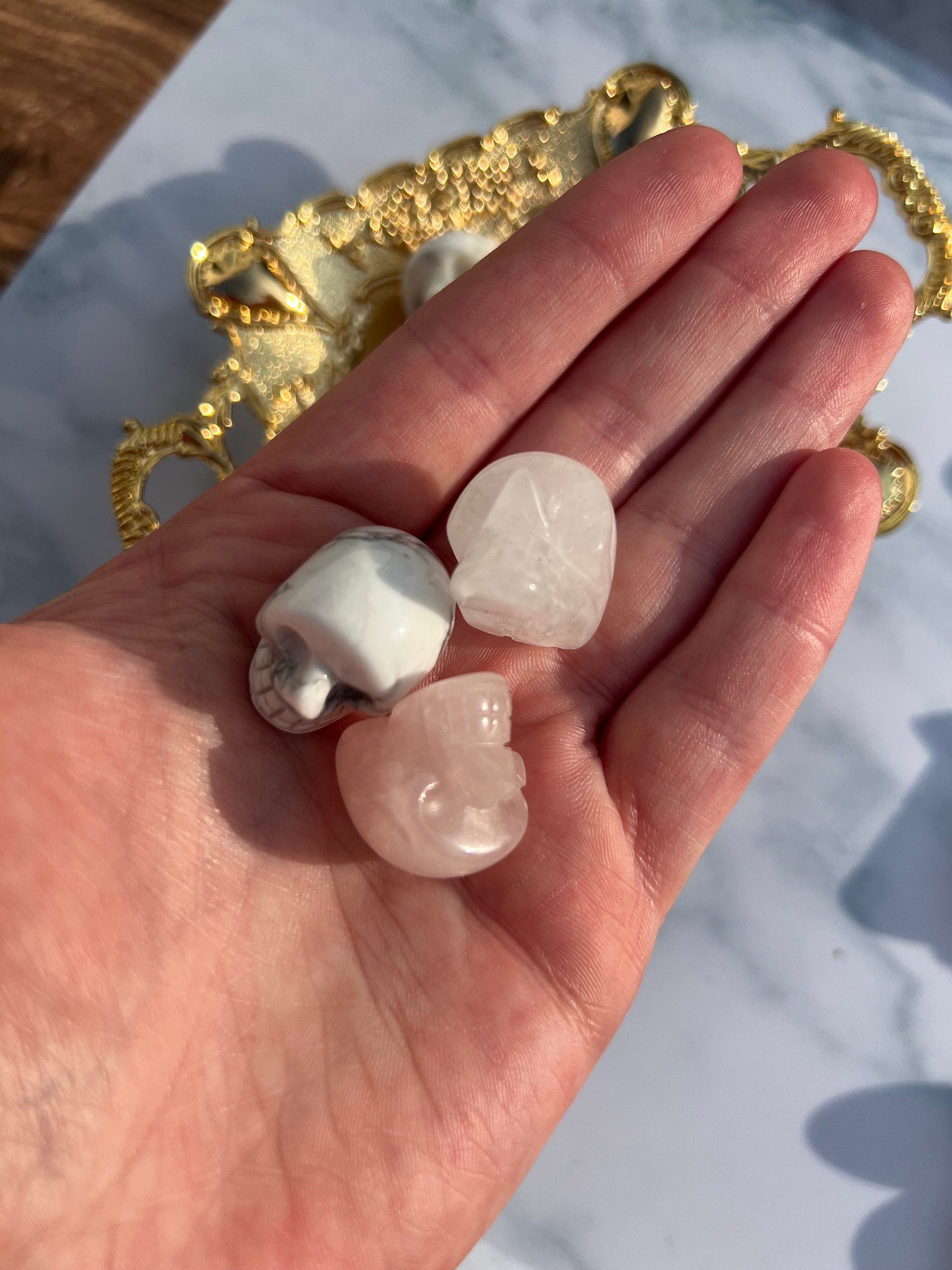 Mini Skulls in Howlite Clear Quartz and Rose Quartz Skull Carving Gemstones Witchy Home Decor for Altar