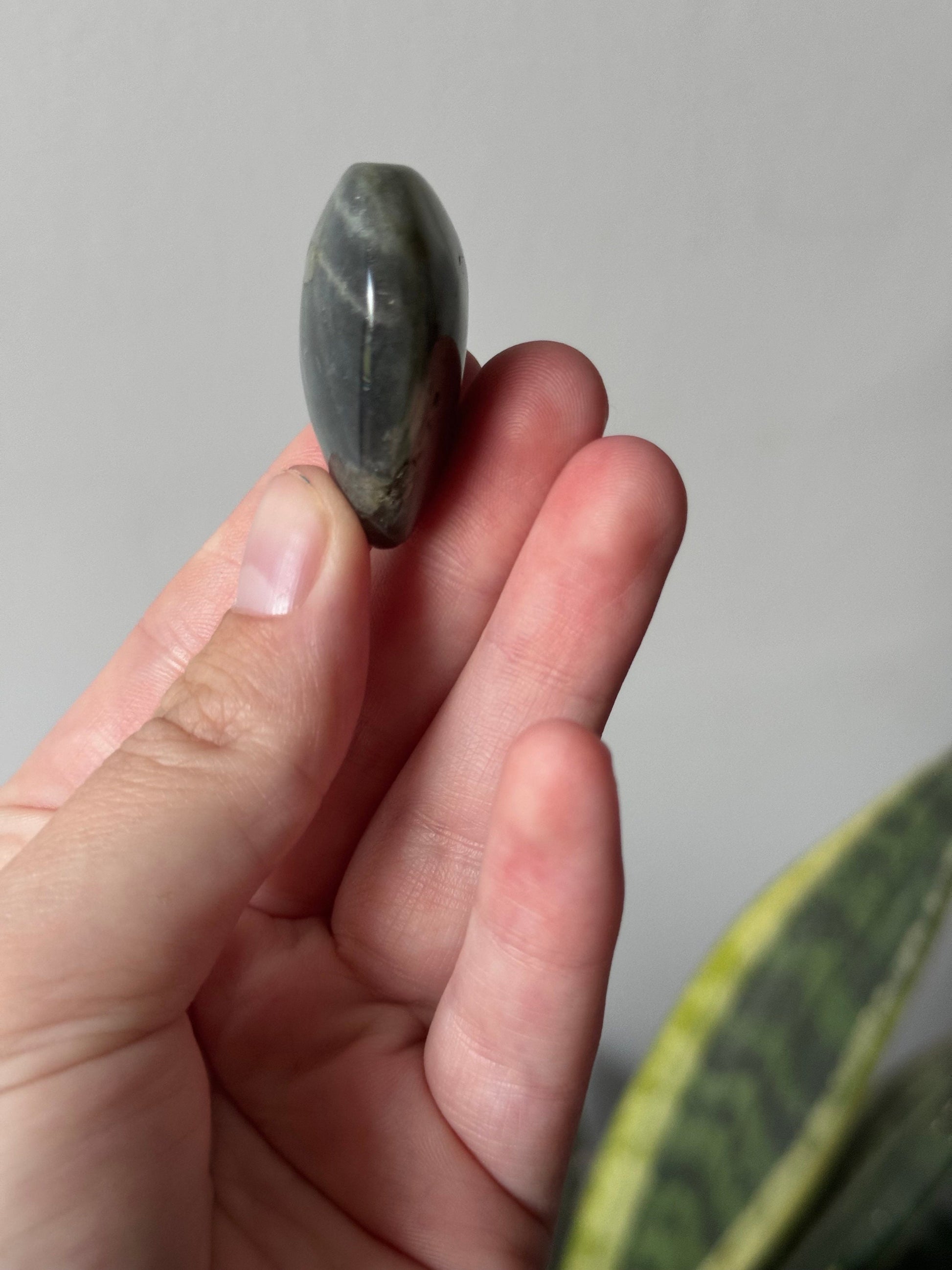 Gorgeous Sunset Labradorite Heart Carving | Small Pink Flash Labradorite Puffy Heart