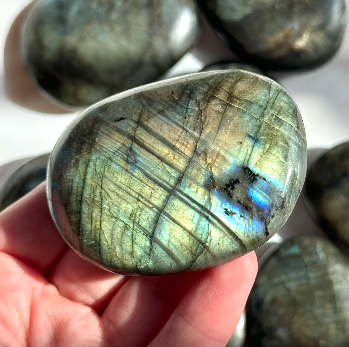 Beautiful Labradorite Palmstones from Madagascar | Flashy Labradorite Palm stone
