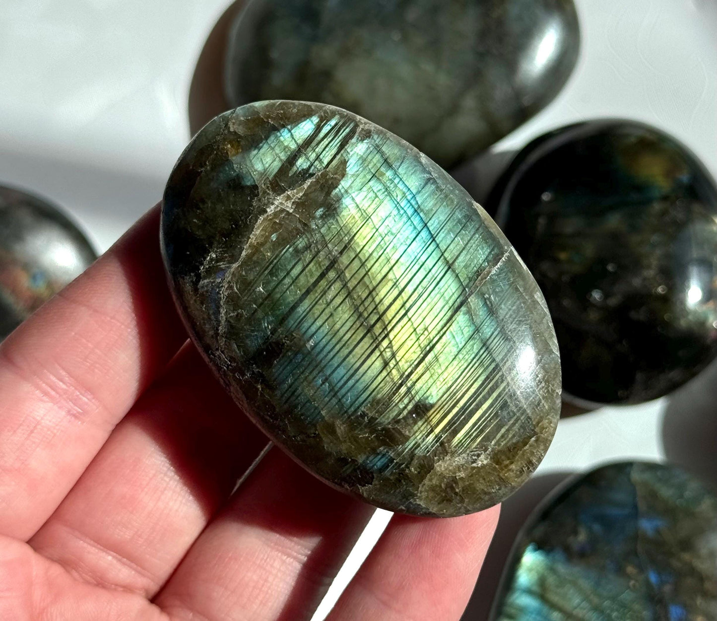 Beautiful Labradorite Palmstones from Madagascar | Flashy Labradorite Palm stone