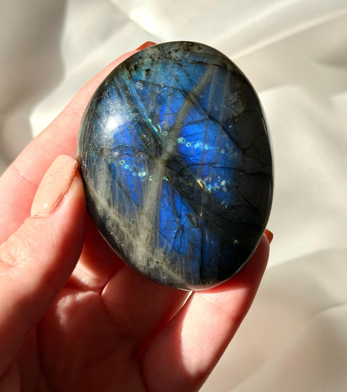 Flashy Labradorite Palm Stone | Madagascar Labradorite Crystal | Polished Palmstone | Flashing Healing Crystal | Meditation Gift