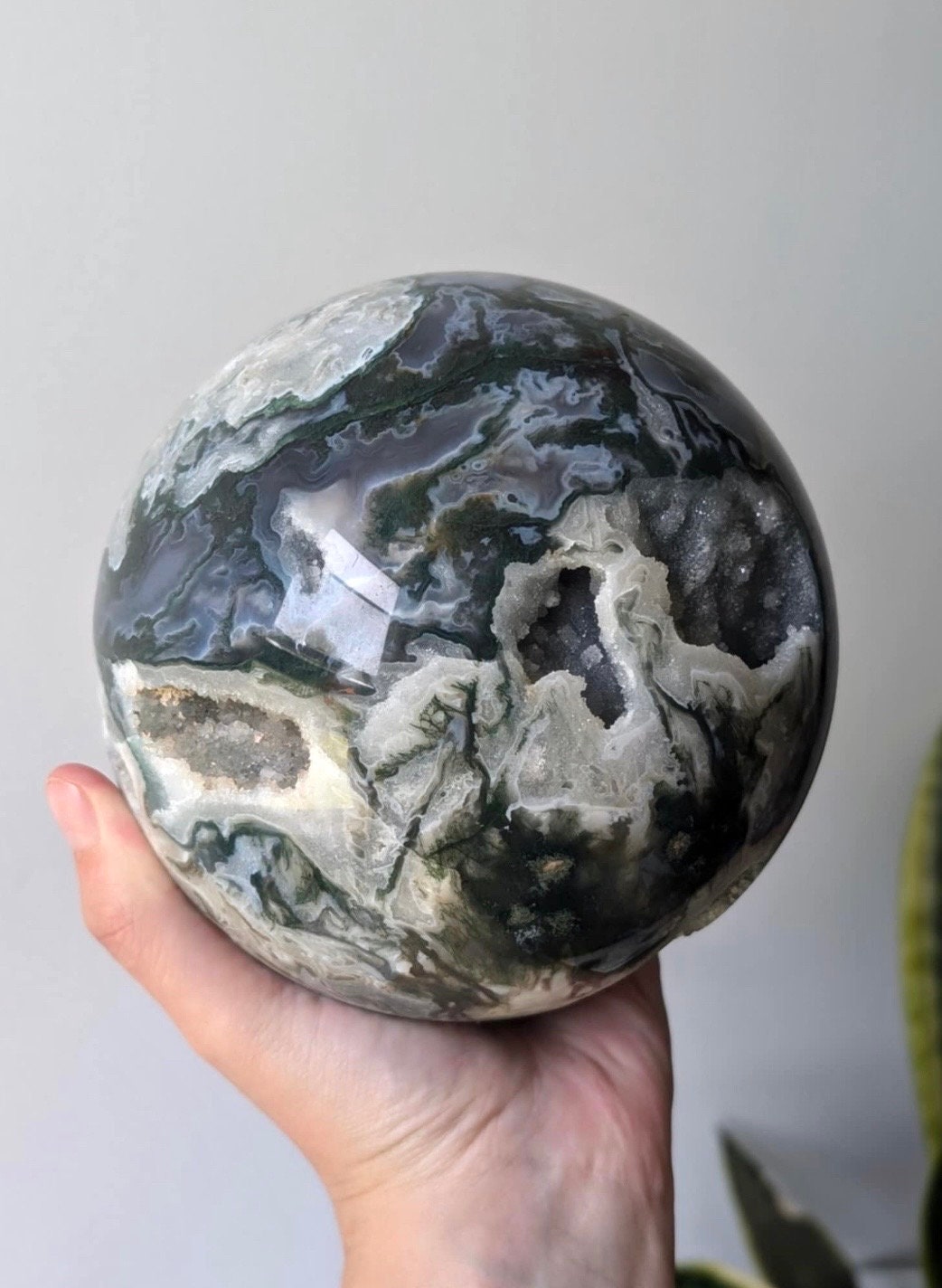 XL Gorgeous Druzy Moss Agate Sphere 3.373kg 120mm Moss Agate Crystal Ball