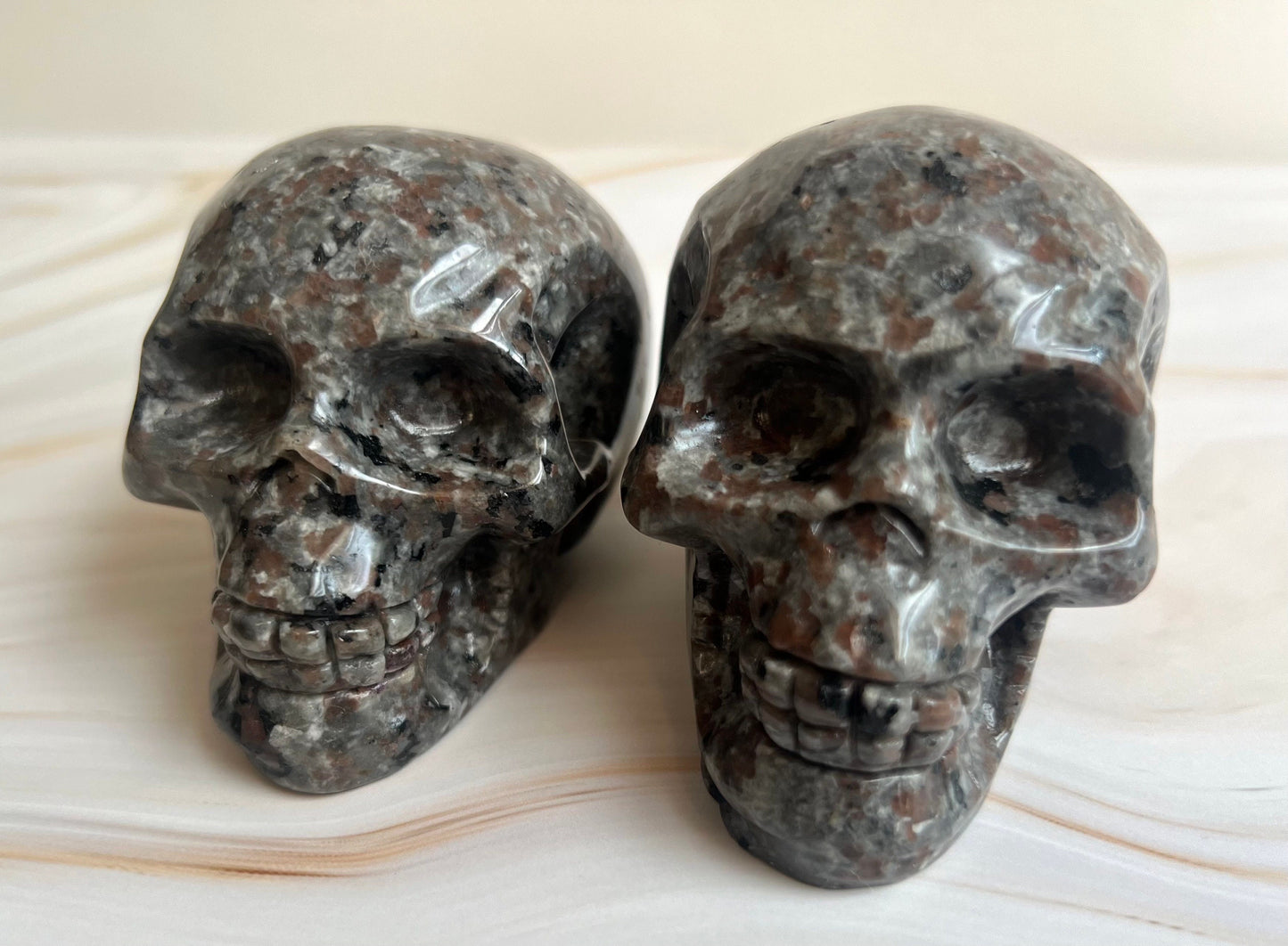 Stunning UV Reactive Yooperlite Skull Carvings | One (1) Yooperlite Skull