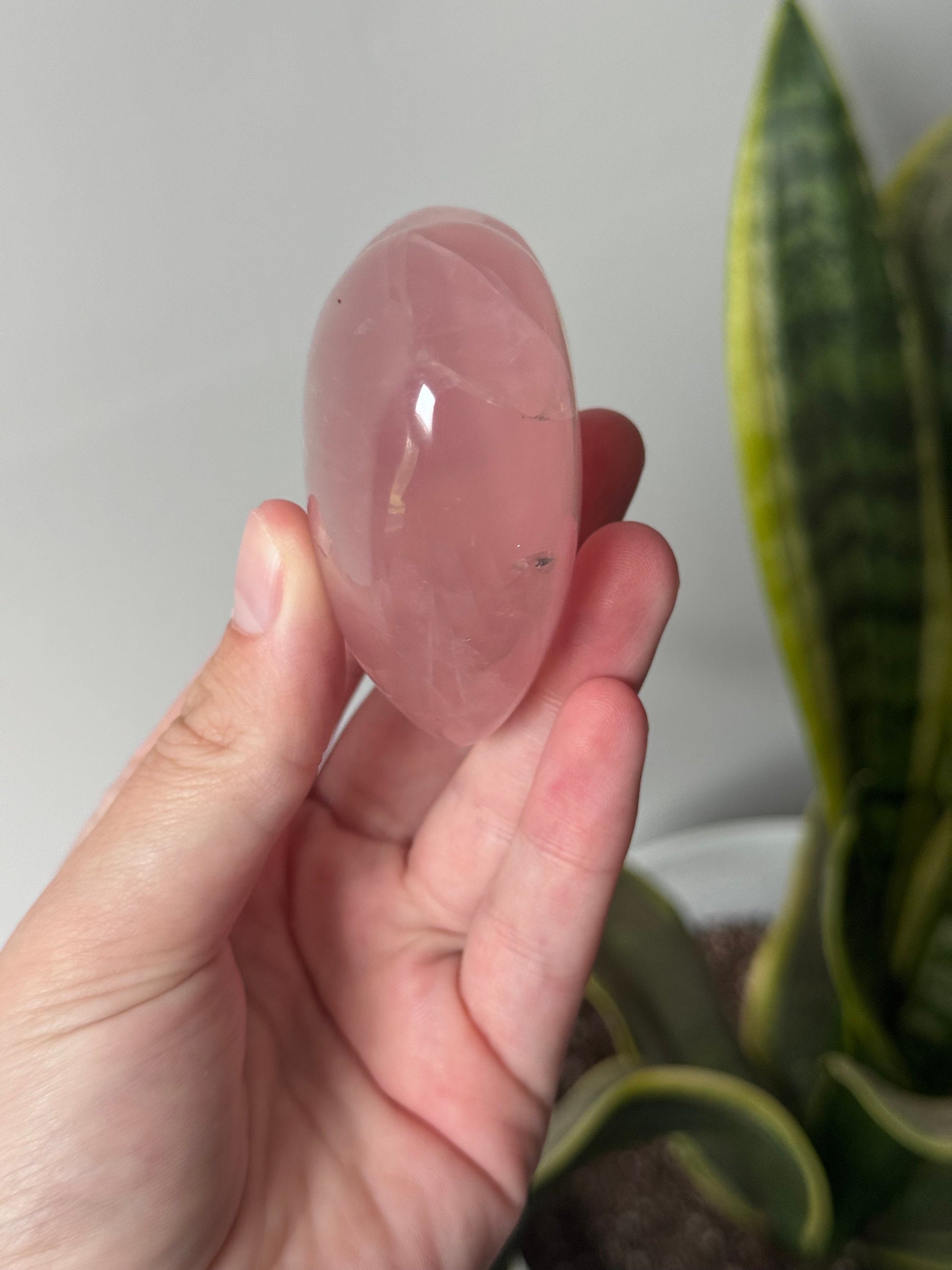 High Quality Rose Quartz Heart Carving with Star Flash | Gemmy Rose Quartz Puffy Heart Asterism