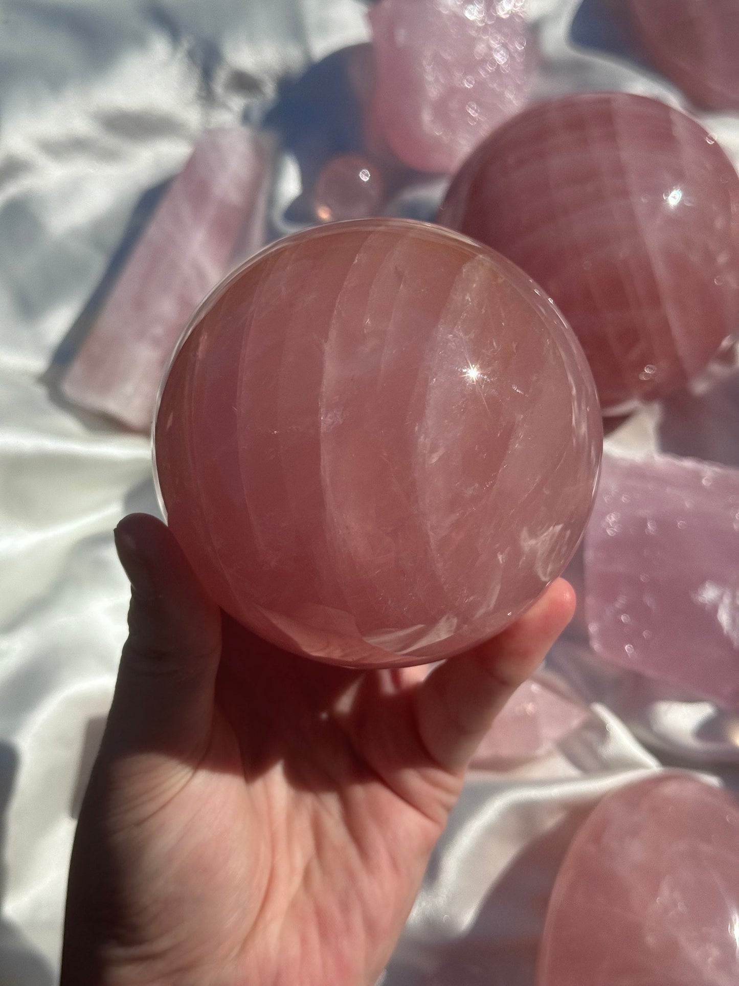 XL Gorgeous Rose Quartz Sphere with Star Flash | 95mm Rose Quartz Ball with Asterism
