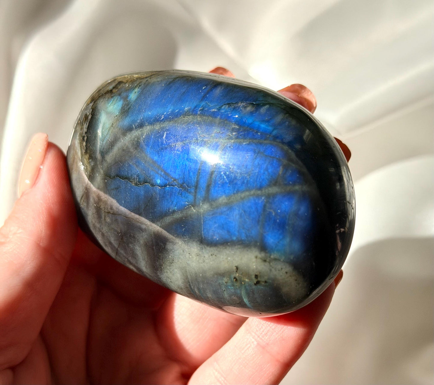 Flashy Labradorite Palm Stone | Madagascar Labradorite Crystal | Polished Palmstone | Flashing Healing Crystal | Meditation Gift