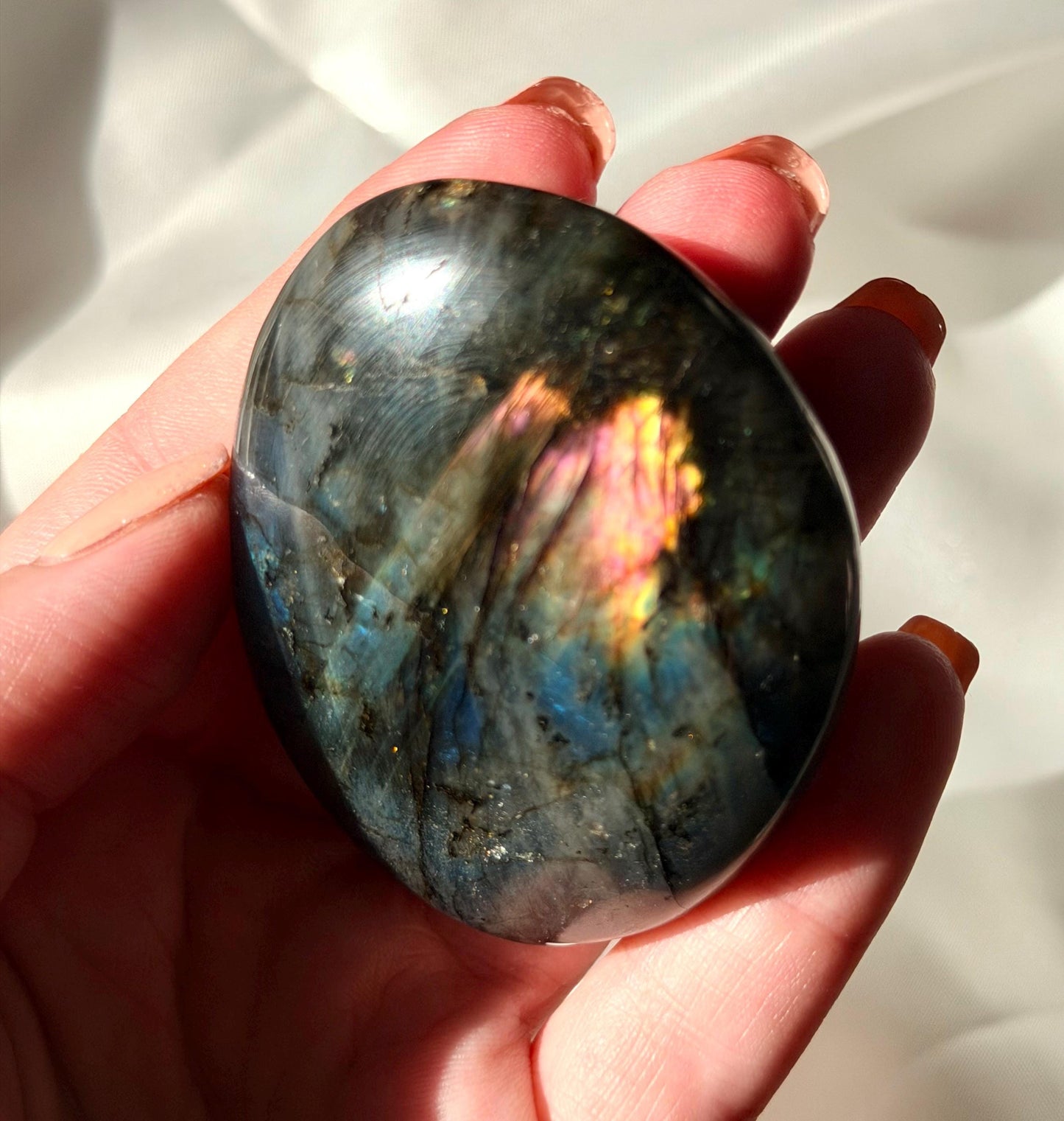 Flashy Labradorite Palm Stone | Madagascar Labradorite Crystal | Polished Palmstone | Flashing Healing Crystal | Meditation Gift