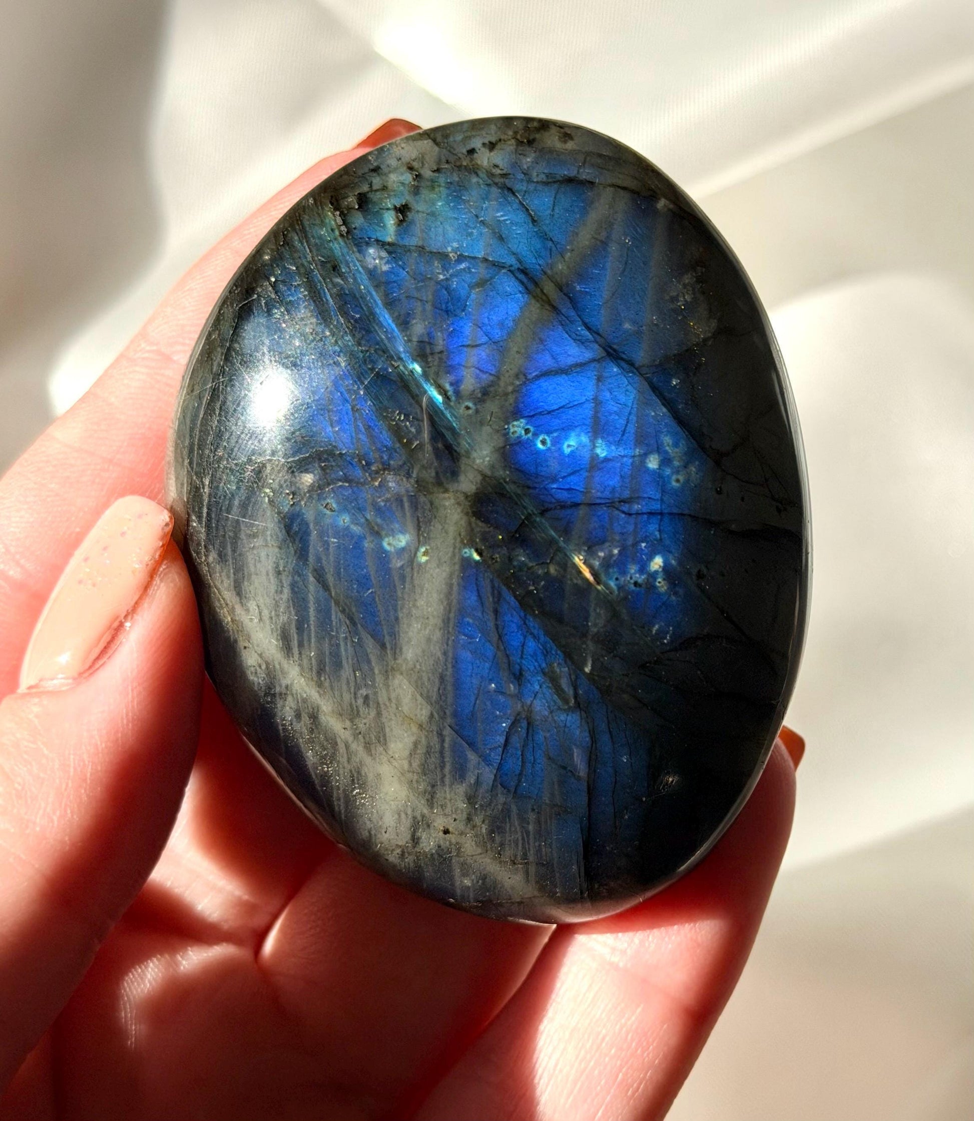 Flashy Labradorite Palm Stone | Madagascar Labradorite Crystal | Polished Palmstone | Flashing Healing Crystal | Meditation Gift
