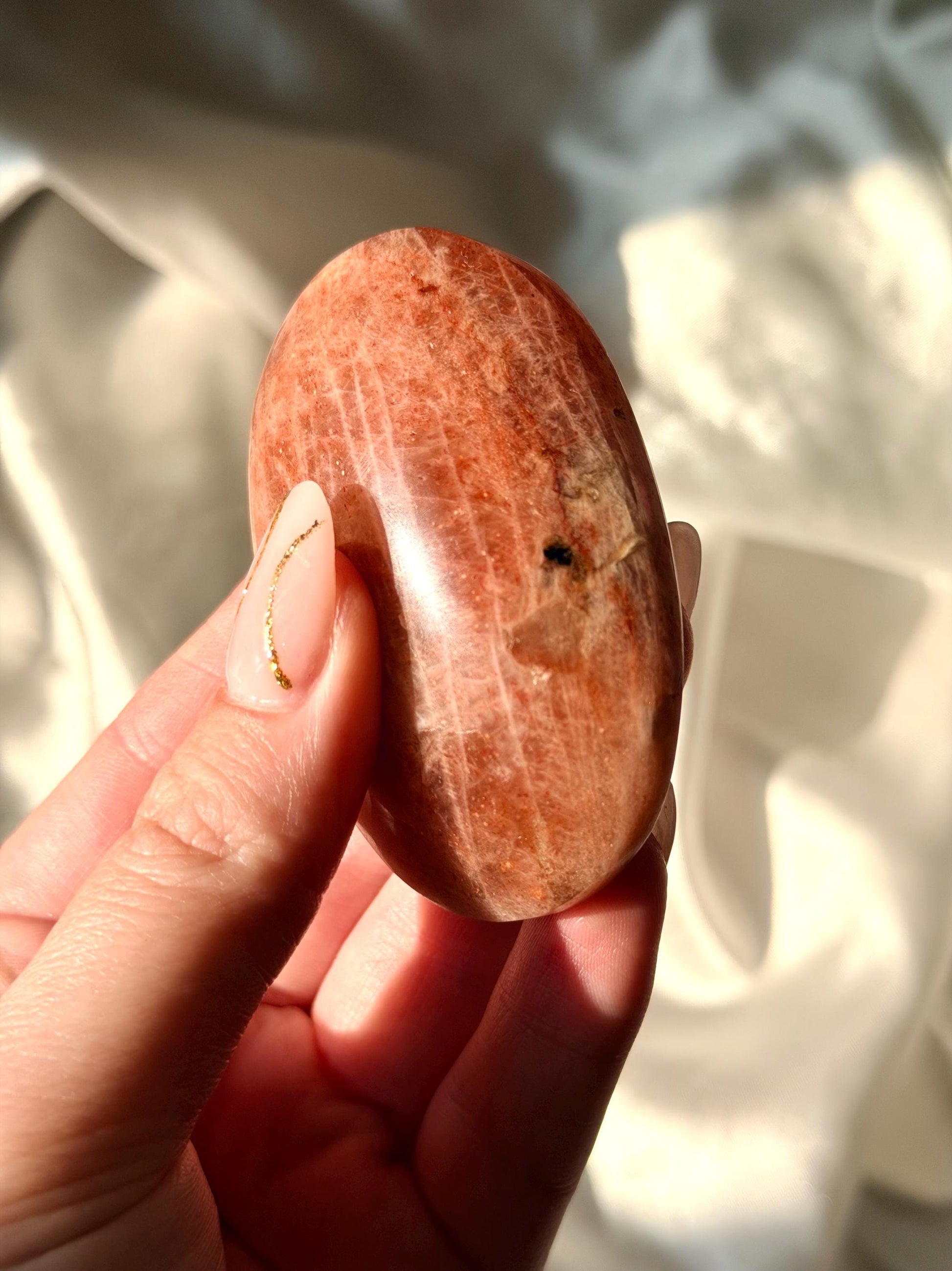 Sunstone Palmstone |High Quality Sunstone Palm Stone with Glitter | Sunstone Pillow from Madagascar