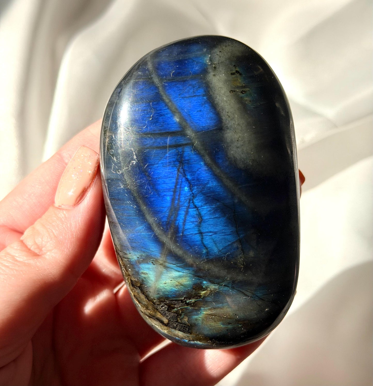 Flashy Labradorite Palm Stone | Madagascar Labradorite Crystal | Polished Palmstone | Flashing Healing Crystal | Meditation Gift