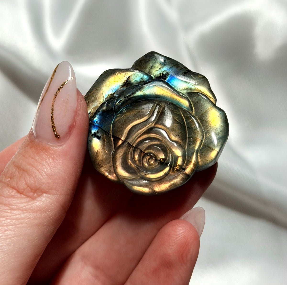 Flashy Labradorite Rose Carving | Natural Labradorite Crystal Rose from Madagascar | Blue Flash Gemstone | Crystal Flower