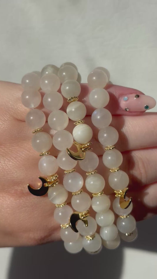 Beautiful Moonstone Bracelet with 18kt Gold Plated Accent Beads