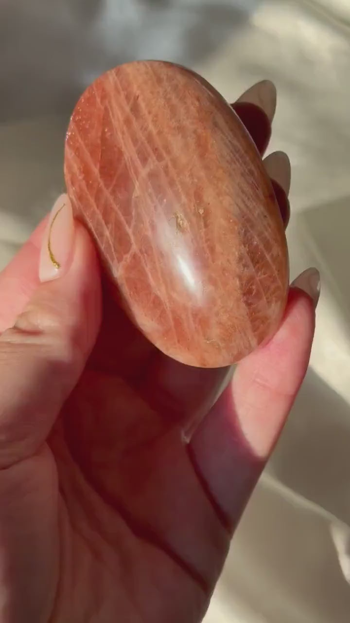 Sunstone Palmstone |High Quality Sunstone Palm Stone with Glitter | Sunstone Pillow from Madagascar