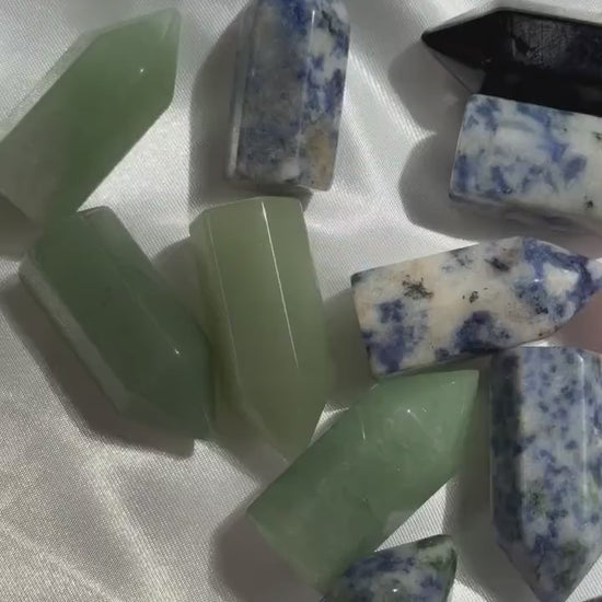 Mini Crystal Tower | Green Aventurine, Rose Quartz, Amethyst, Sodalite & Black Obsidian | Healing Crystal Point | Small Gemstone Tower |